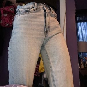 high waisted light wash mom jeans
